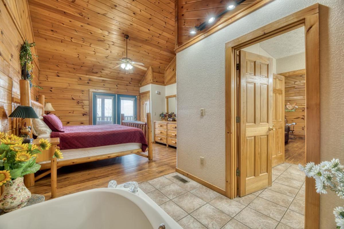 Villa A Hen House à Pigeon Forge Extérieur photo